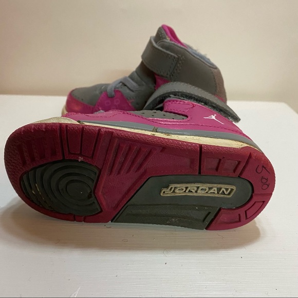 Baby Jordan Shoes - Picture 5 of 7